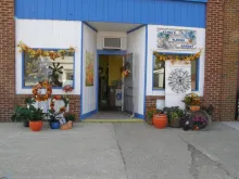 Front of Kandi's Flower Market building.