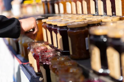 Jam at farmers market
